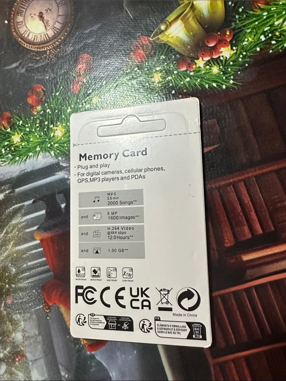 Lenovo Gold and Black 512GB microSD with Adapter